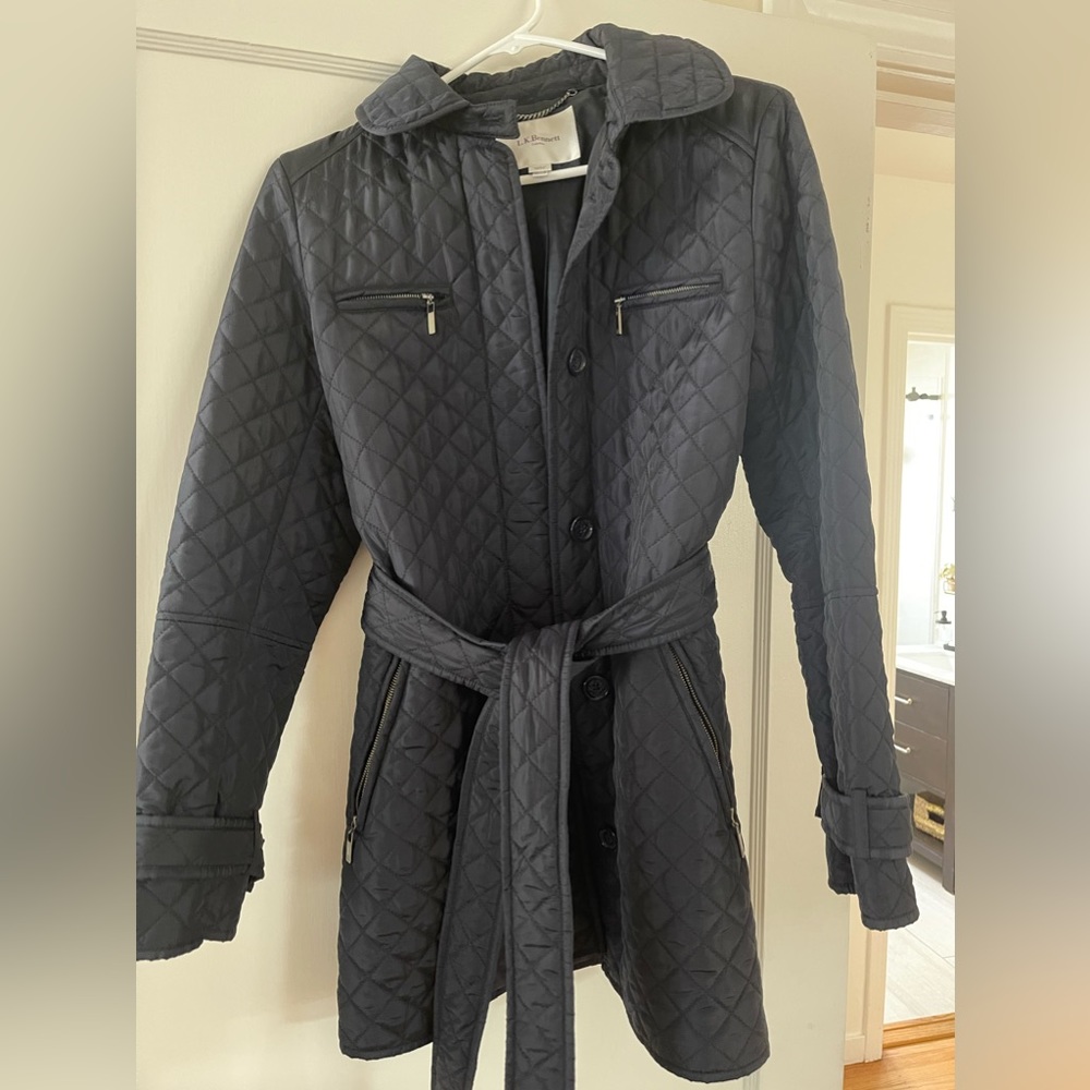 Gorgeous LK Bennett belted rain coat. Like new. Navy blue, quilted. Size US4